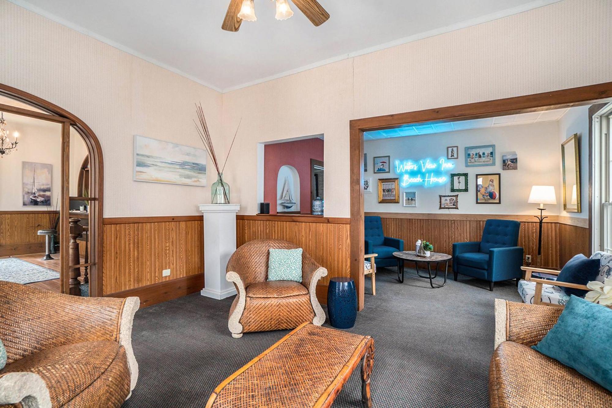 Waters View Bed & Breakfast *