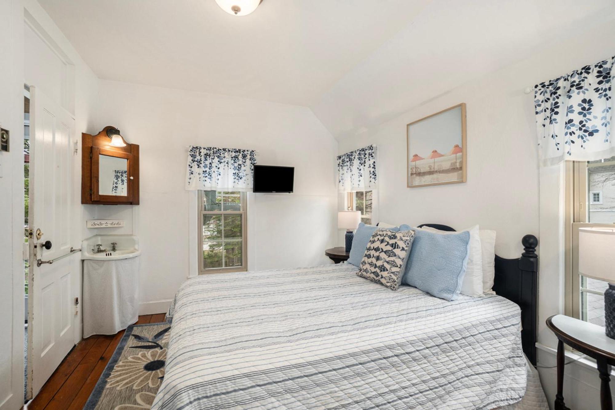 Waters View Bed & Breakfast *
